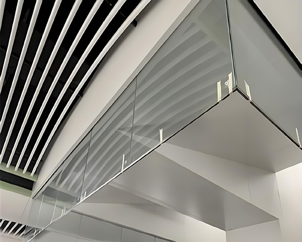 尉犁玻璃尉犁挡烟垂壁 尉犁玻璃尉犁挡烟垂壁