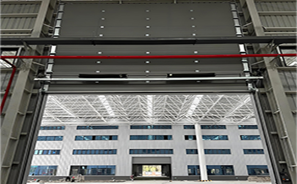 尉犁工业提升门