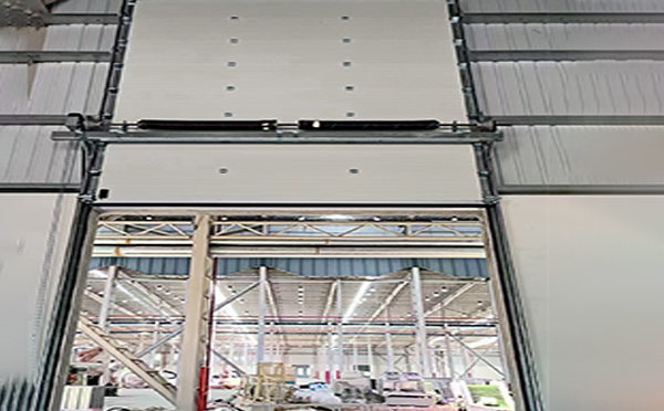 尉犁工业提升门