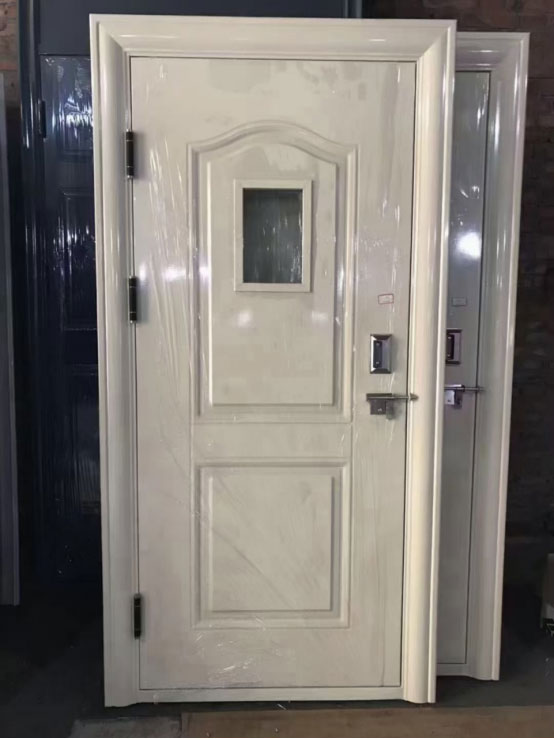 尉犁学校教室门 尉犁学校教室门