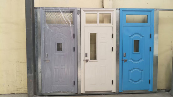 尉犁学校教室门 尉犁学校教室门