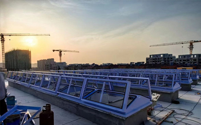 消防尉犁排烟窗开启角度