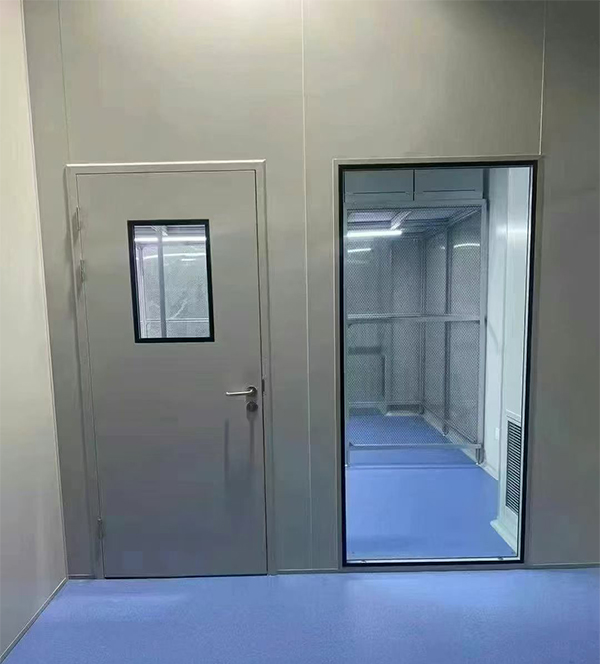 学校教学楼完成尉犁防火门标准化安装